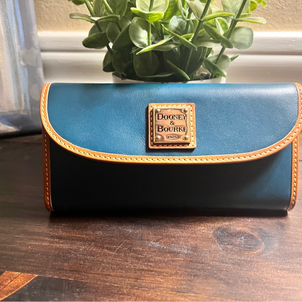Dooney & Bourke Wexford Leather Wallet - Teal